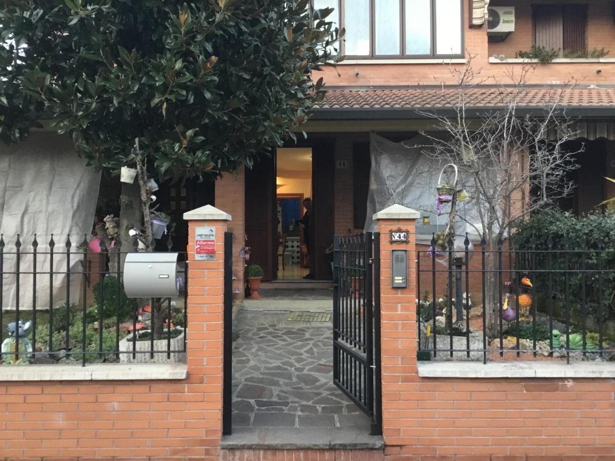 カステナーゾ La Stellina Bed & Breakfast エクステリア 写真