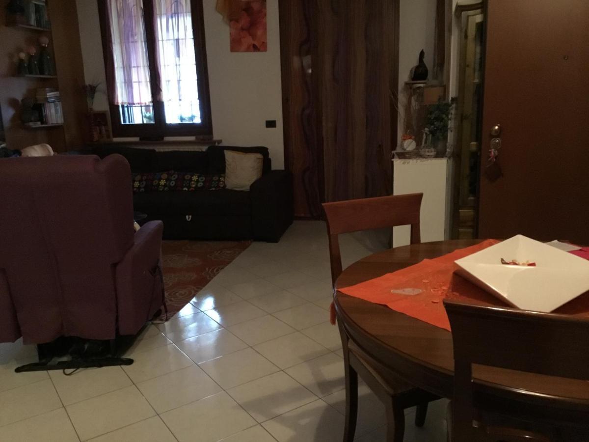 カステナーゾ La Stellina Bed & Breakfast エクステリア 写真